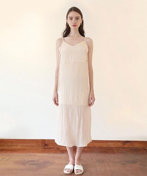 Hyumeongaelleoli Plisse Strap Dress(Beige)