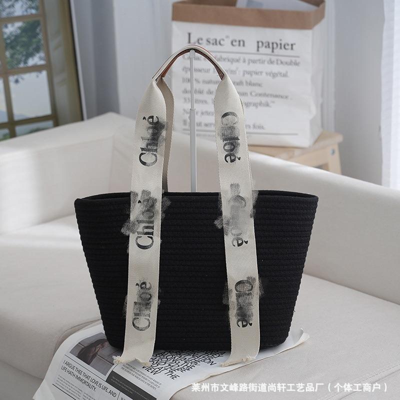 Slámová taška k moři všestranná ramenní velkokapacitní kbelíková taška módní svěží prázdninová slámová taška ručně vyráběná taška