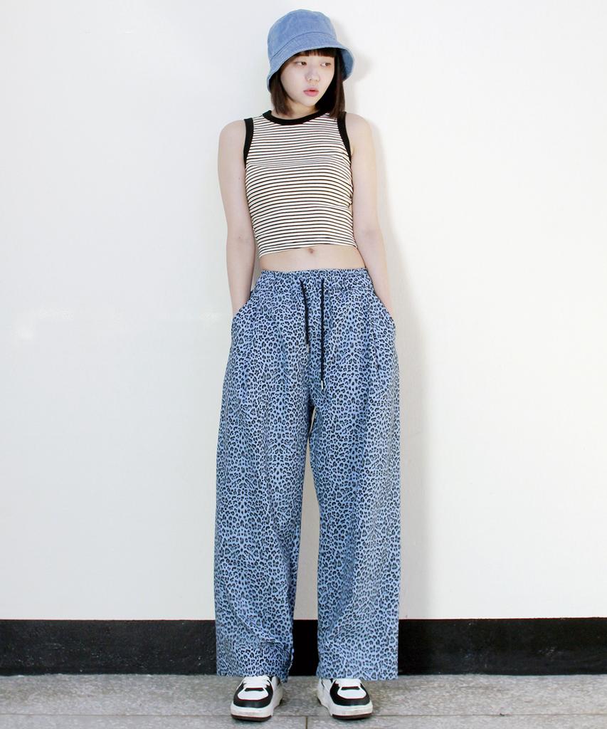 Deumakeu Side One-Pleat Leopard Real Wide Pants Light Blue (Spring/Summer Ver.)
