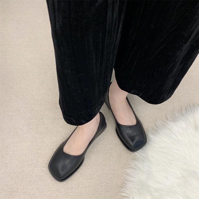 2025 spring and autumn new square head Doudou shoes women's Korean version one-pedal lazy grandma shoes thick heel explosion love