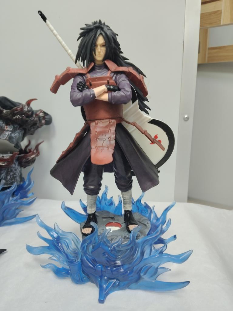 25cm Animation Naruto Figure Statue Standing posture Door God Itachi Uchiha GK Miniature Action Figure Plaything Collect Celebration Xmas Present