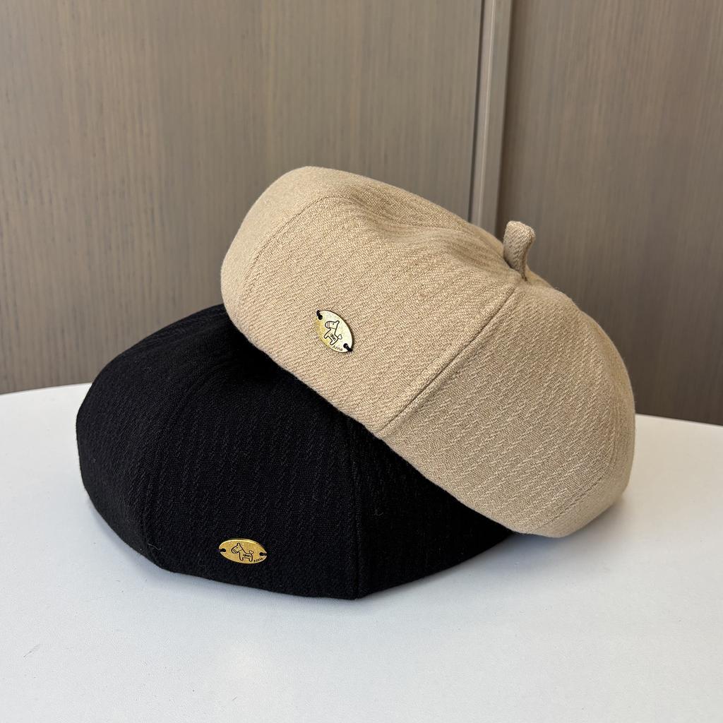 Black temperament beret female autumn and winter big head circumference showing face small painter hat retro cloud octagonal hat