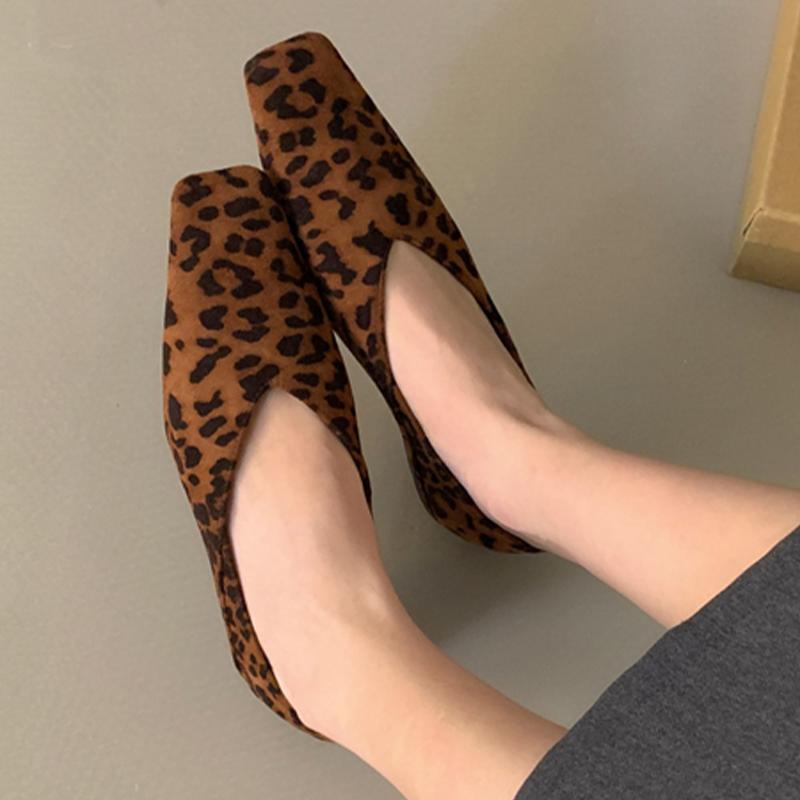 

Женские леопардовые туфли-лодочки с квадратным носком, весенние, с мелким вырезом, тренд 2025, брендовые лоферы, повседневные zapatos de mujer 39 леопардовый