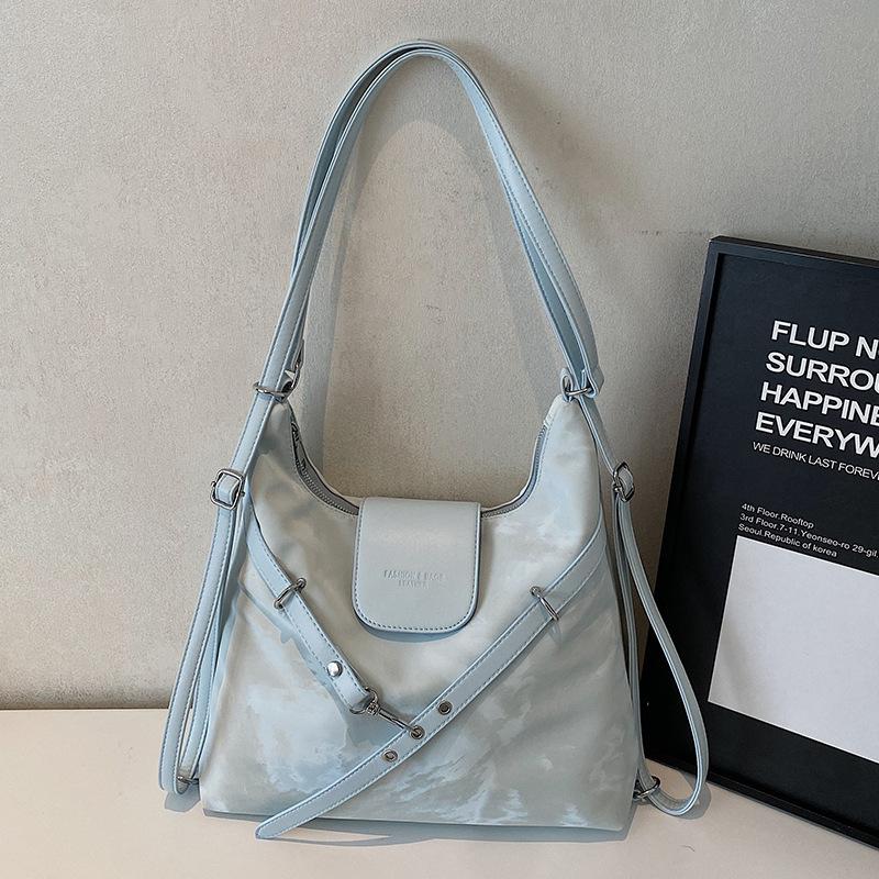 

Popular casual high-end sense lightweight tote bag female versatile Spice Girl style multi-back commuter style backpack