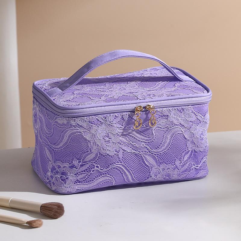 Large Capacity Travel Makeup Bag Fashion Portable Multifunctional Cosmetic Bag Lace Women Toiletry Storage Organizer Bag