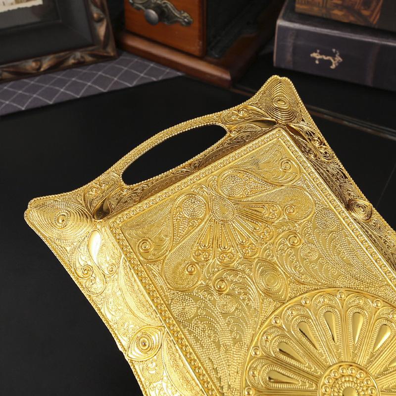 Rechteckige Metallplatte, höfischer goldener Pfau, exquisiter europäischer Stil, Metalltablett, Teller im koreanischen Stil, kommerzieller flacher Boden mit Ohren