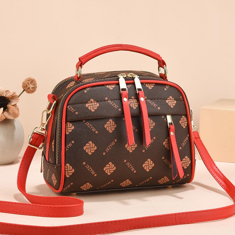 2026 new fashion portable small square bag light luxury retro printing large capacity double shoulder messenger bag