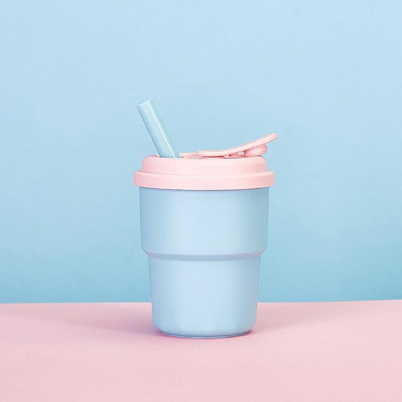 

Кружка для кофе 400 мл с крышкой, соломинкой, силиконовая, для холодных напитков, сока, молока, чая, герметичная, бутылка для питьевой воды, портативная дорожная кружка синий