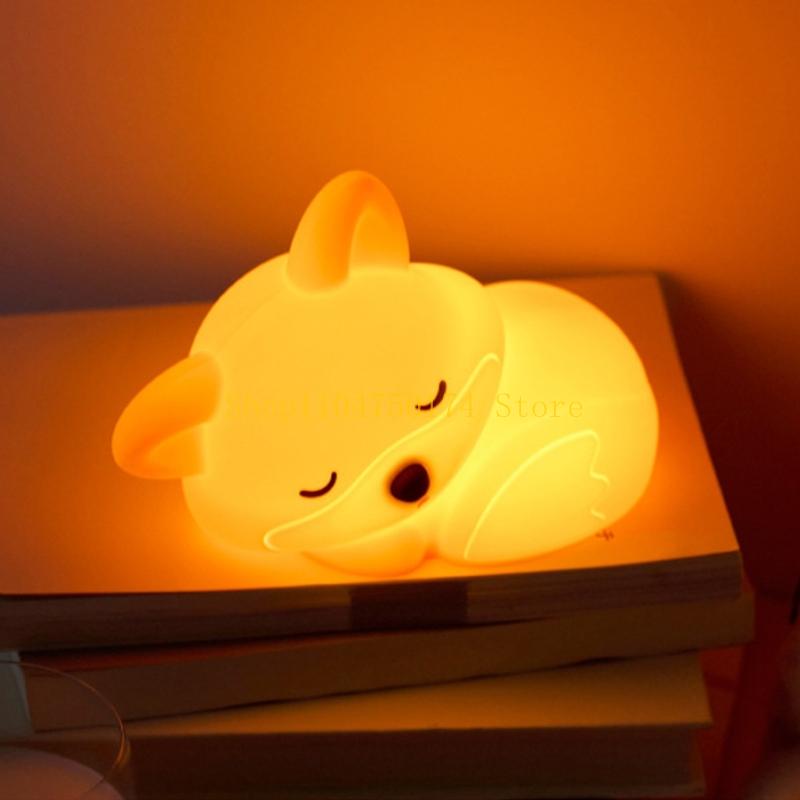 Silicone Wireless Night Light Dimmable Night Light Rechargeable Bedside Lamp Gift for Adults and Kids Enduring top sale