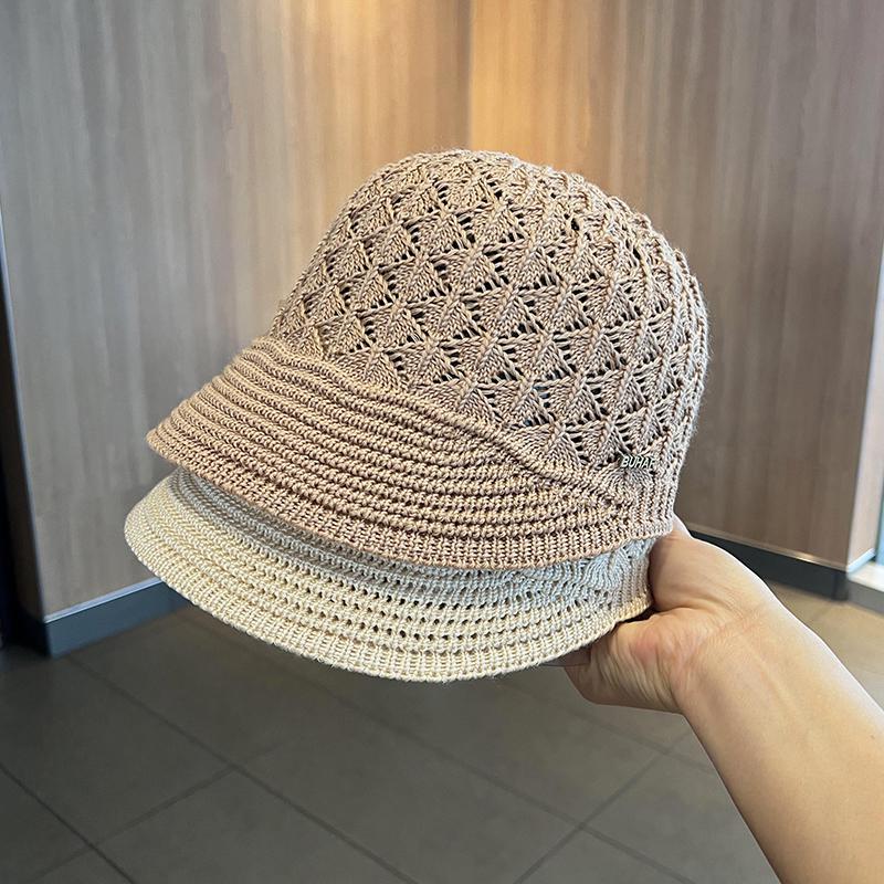 Breathable Women's Summer Equestrian Hat - Foldable, Stylish Sun Cap with Knitted Duckbill Design