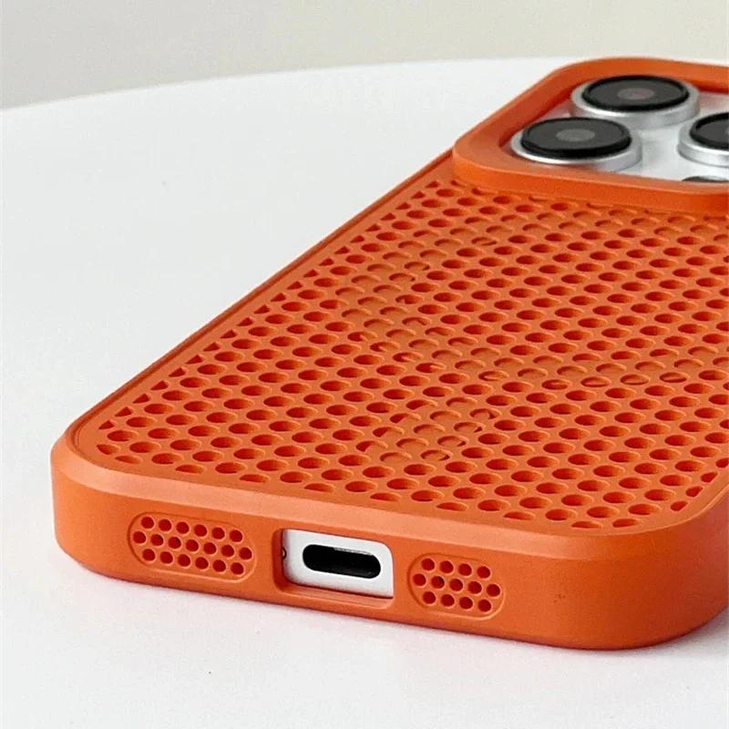 Ultra Thin Heat Dissipation Mesh Magnetic Case For iPhone 16 15 13 12 14 11 Pro Max For Magsafe Matte Shockproof Hard PC Cover