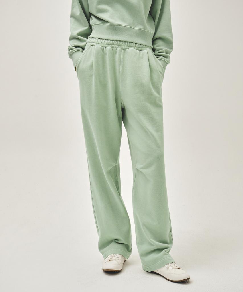 Malittepeulangsowajeobeo Outline Classic Logo Dyeing Tuck Wide Sweat Pants Mint