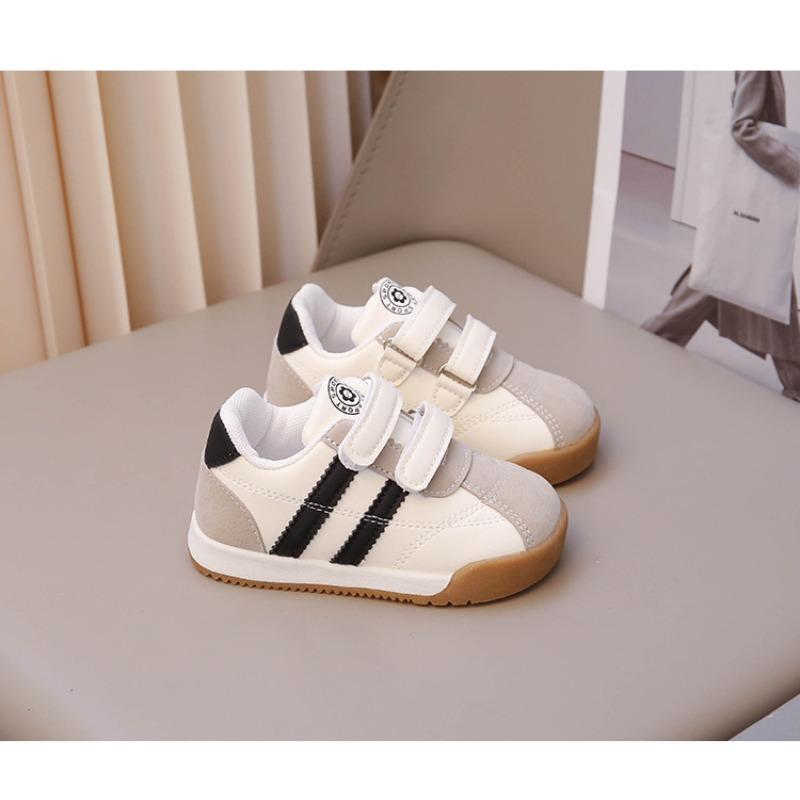 Kinder Freizeitschuhe Frühling und Herbst neue Kleinkindschuhe Jungen Baby weiche Sohle rutschfest Forrest Gump Schuhe Jungen weiße Schuhe Trend