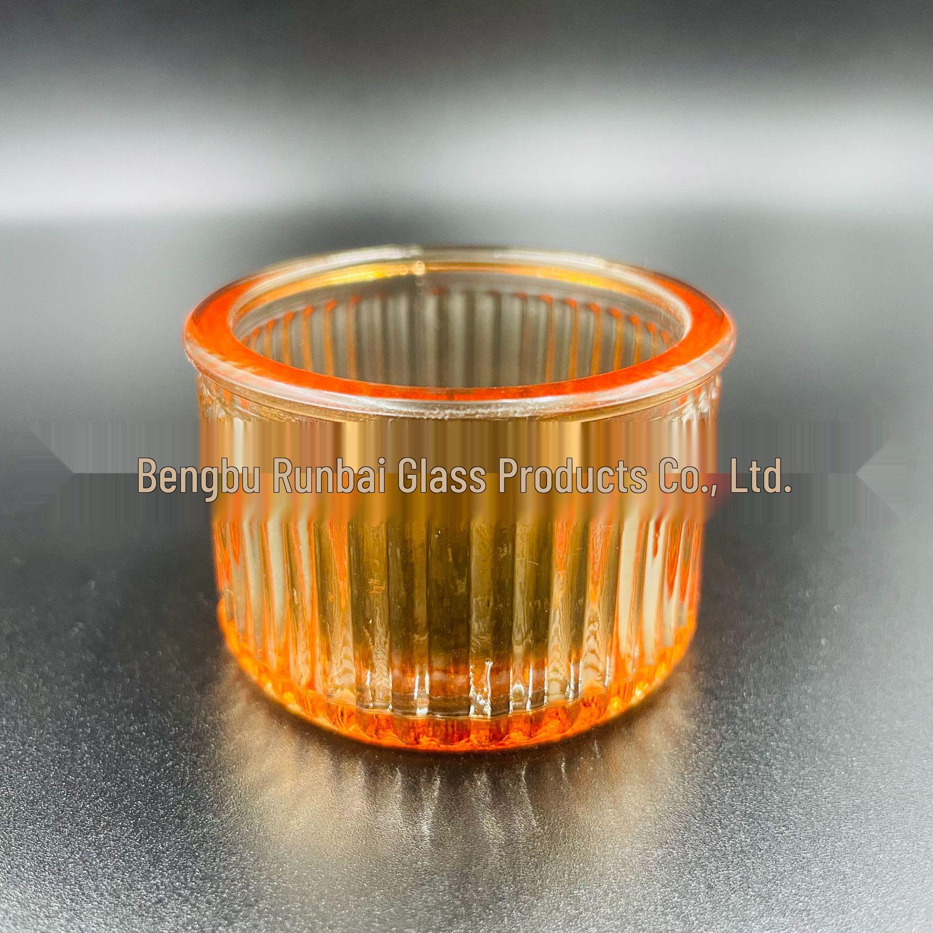 Скандинавский романтический подсвечник с вертикальными полосами для украшения дома.