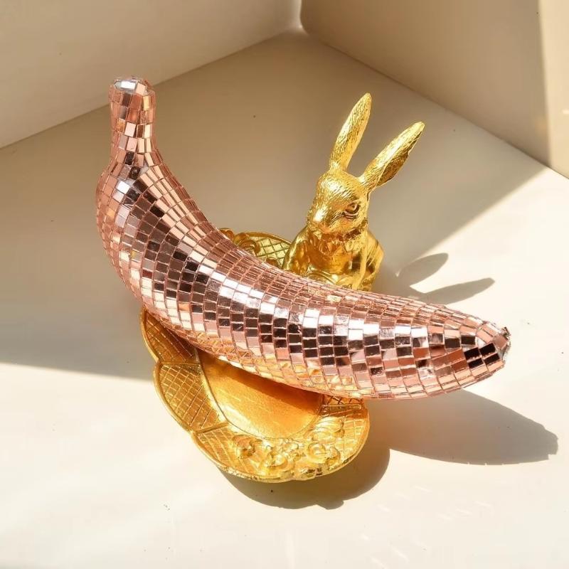 1Pcs Fruit Shape Exquisite Disco Ball Decor Banana Shape Statue Home Decoration Unique Miniature Size Fake Fruit Ornament