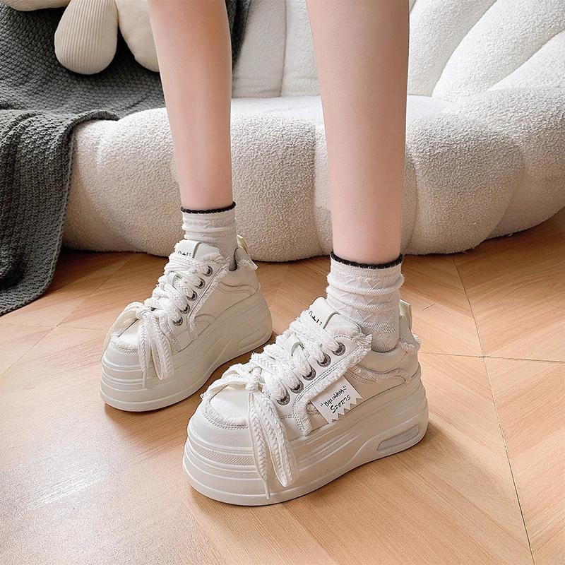 модные 8см женские массивные кроссовки осень высокая платформа кожаная обувь толстая — фото 4