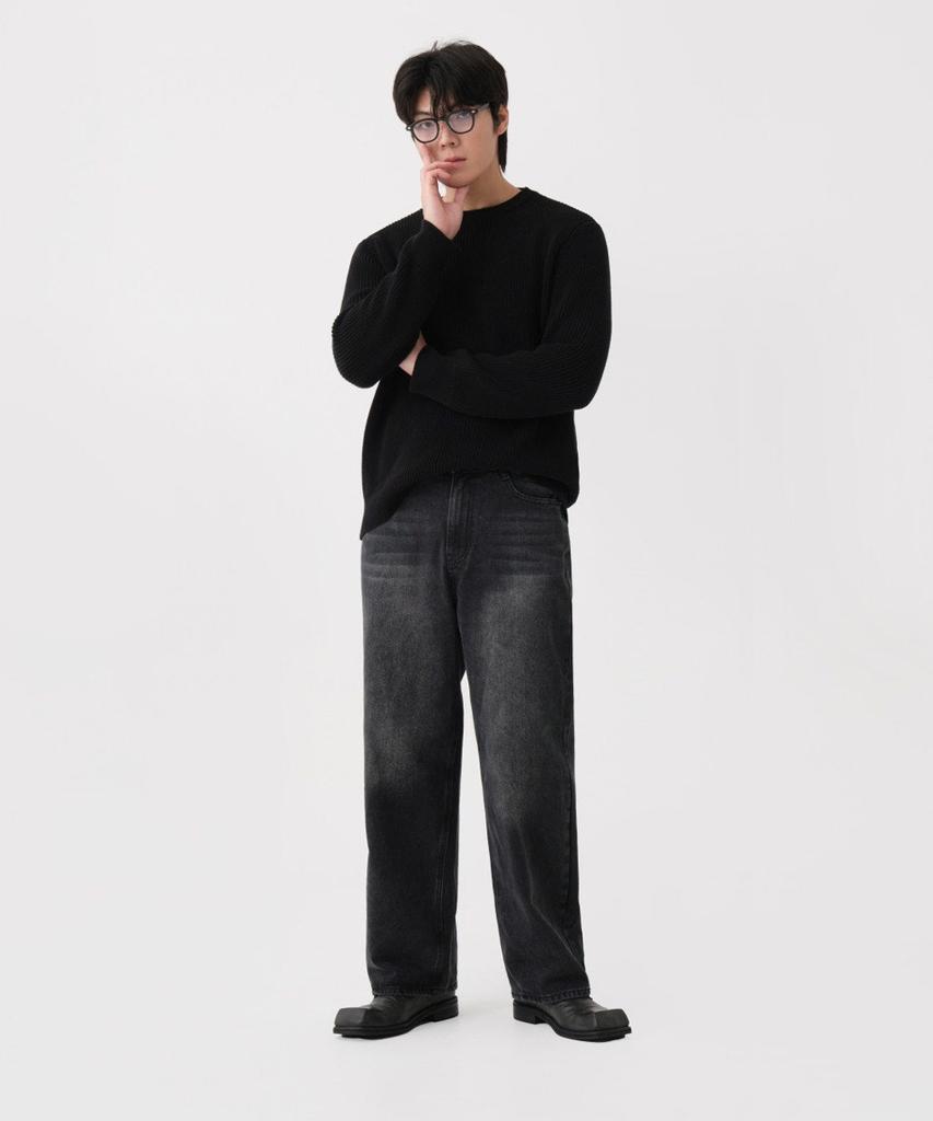 Dideobeulyueseui Washed Balloon Denim Wide Pants (Black)