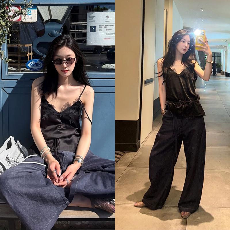 

[Daily New Arrival] Handmade Beaded Flower Lace Denim Pants with Drawstring Waist & Spaghetti Straps S (90-105 jin)