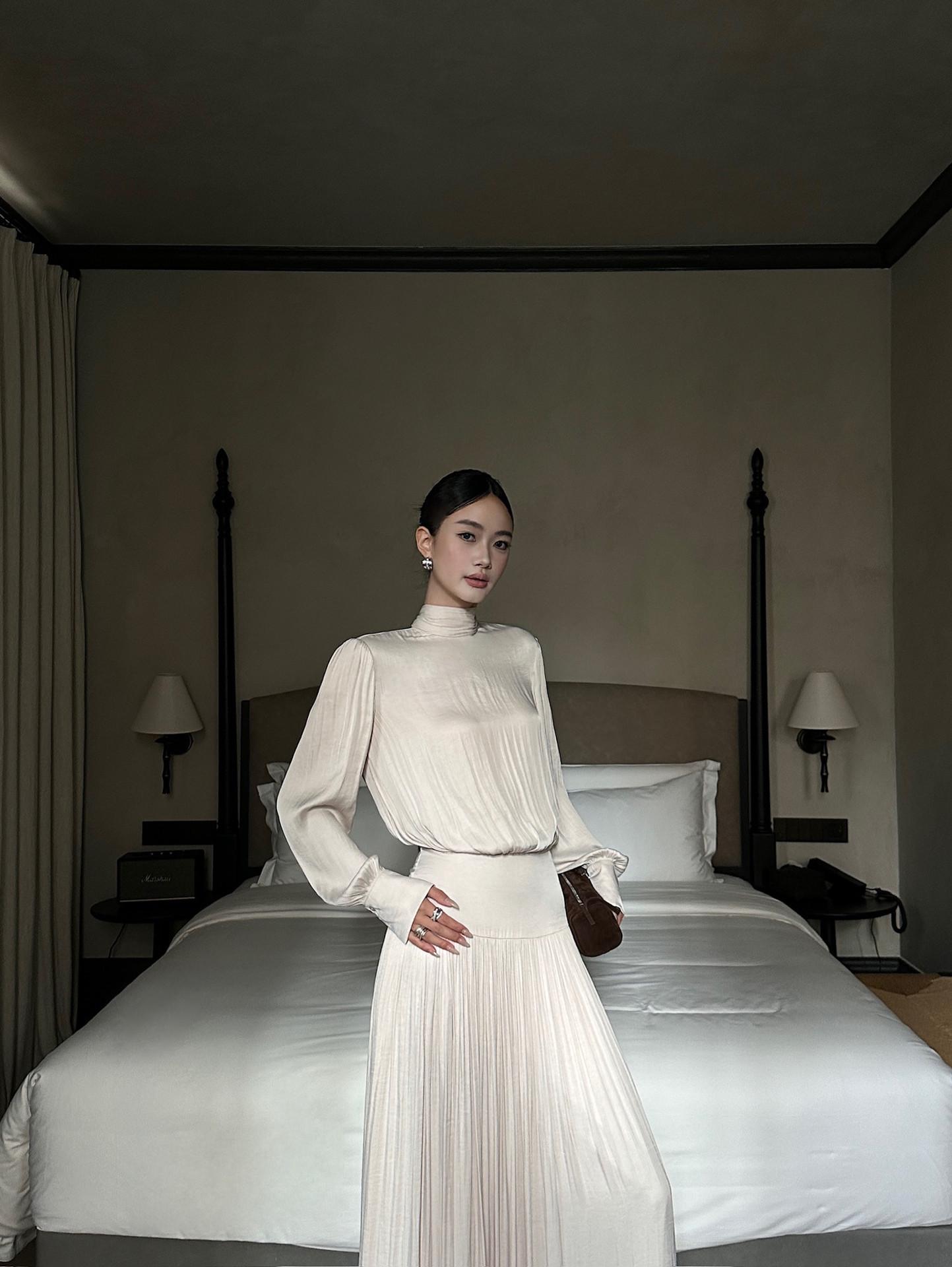 VENUIE Elegant French Satin Pleated Long Sleeve Dress for Women - Spring Evening Gown S