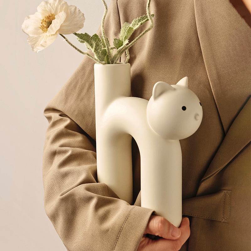 Nordic Cat Flower Vase Ornament - Cute Cream Style Decoration for Floral Arrangements