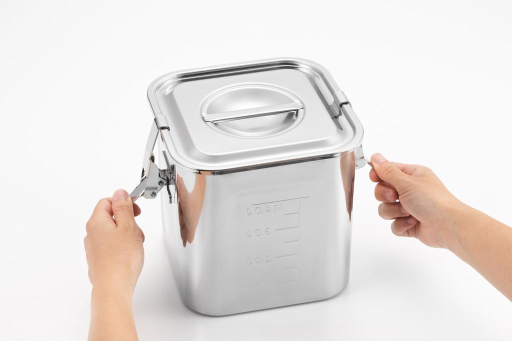 Yoshikawa Square Kitchen Pot with Gasket and 1104500 Hook, 18cm,