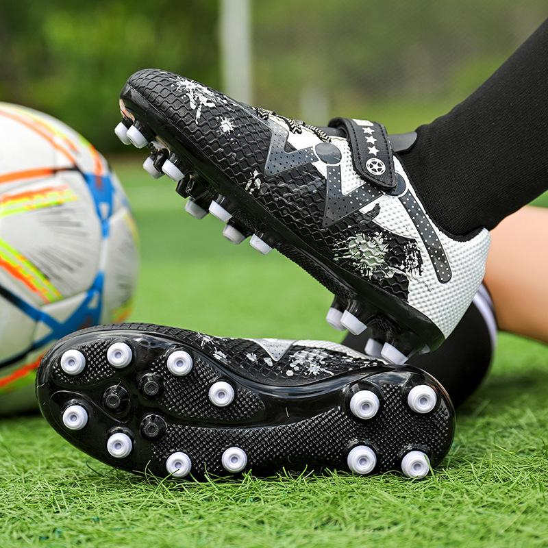 

2024 осень новые футбольные бутсы камуфляж высокие сломанные ногти профессиональные тренировочные кроссовки длинные ногти детские взрывные футбольные бутсы 28