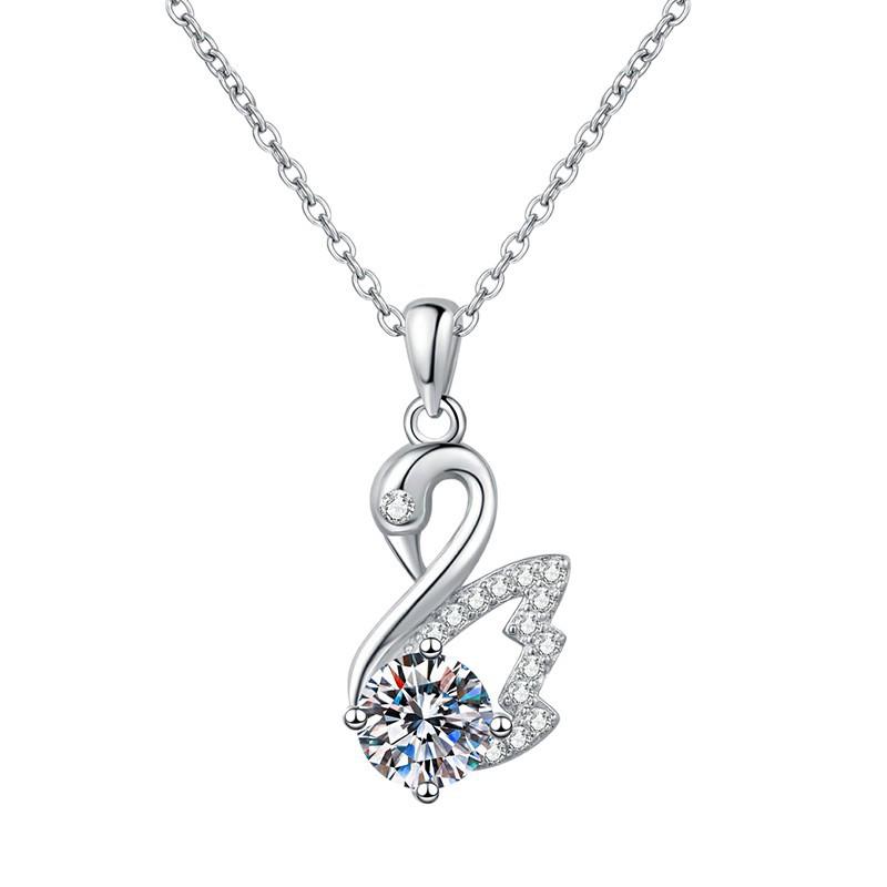 Korean Fashion Little Swan Necklace: s925 Sterling Silver with 1 Carat Moissanite, D Color Women's Pendant