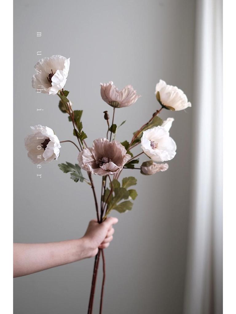 Vallmo Konstblommor - Lyxig Blomsterbukett för Vardagsrumsinredning