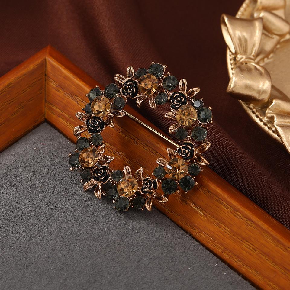 Frauen Exquisite Blumengirlande Kristall Broschen Accessoires Luxus Strass Glänzende Abzeichen Schmuck Für Dame Party Hochzeit