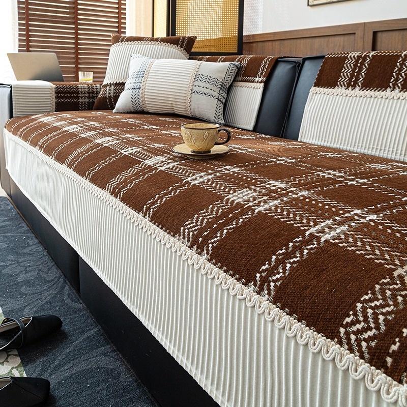 

1pc Vintage Plaid Chenille Sofa Cover with Pleated Hem, Non-Slip Machine Washable All-Season Protection for 1-4 Seater Sofas 70x70cm коричневий