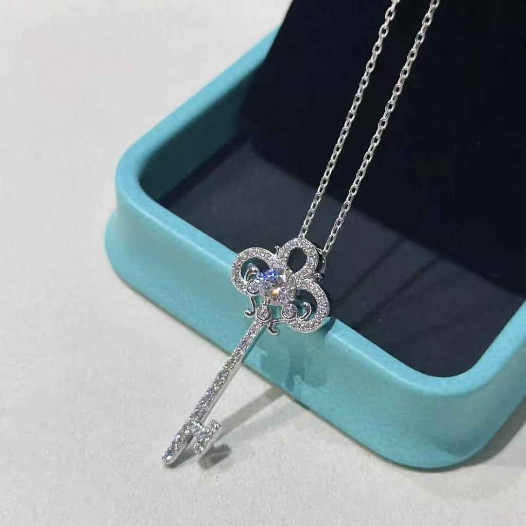 S925 Sterling Silver Twilight Key Necklace: Full Diamond Clavicle Chain, Elegant High-End Gift.