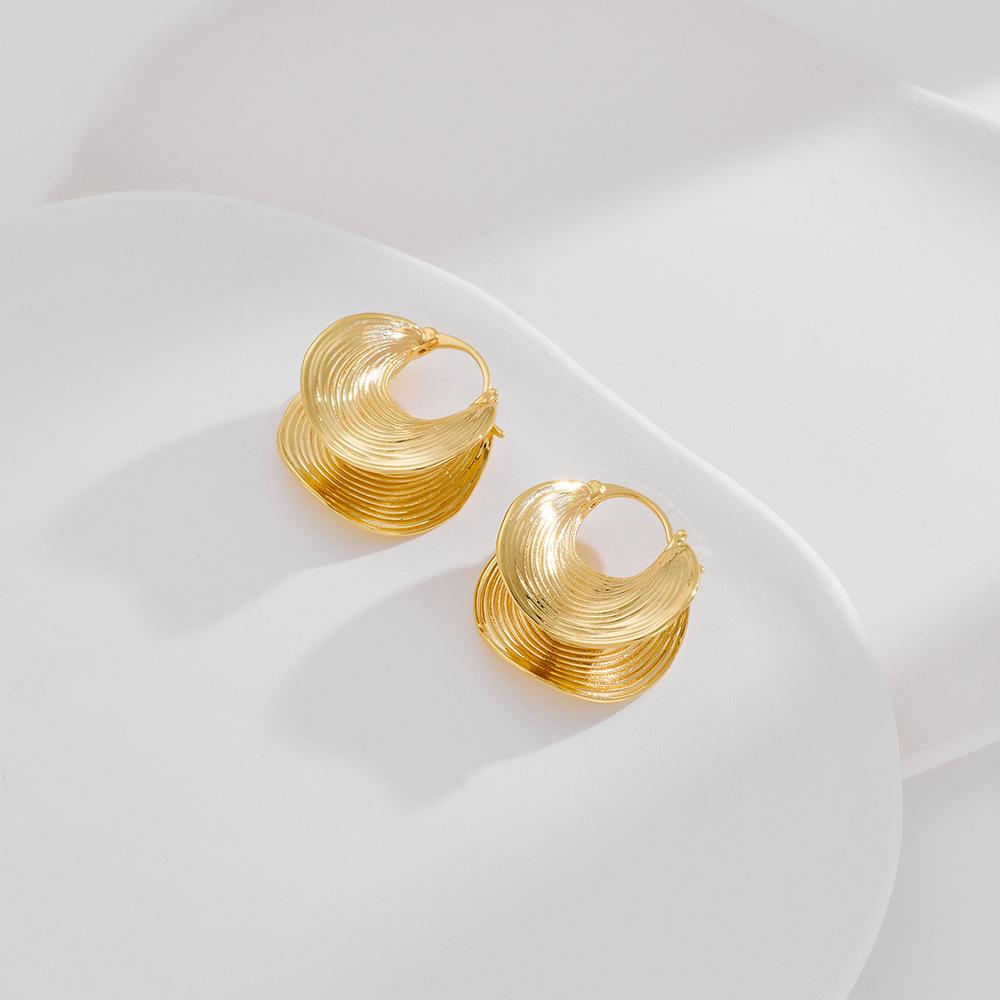 Metal retro temperament high-end heavy industry earrings niche design unique design earrings light luxury geometry