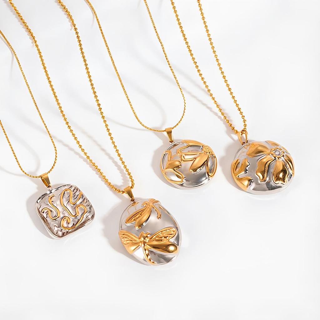 Luxury Heart Flower Stainless Steel Clavicle Necklace