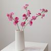 Decoração de casa – Flores e coroas artificiais