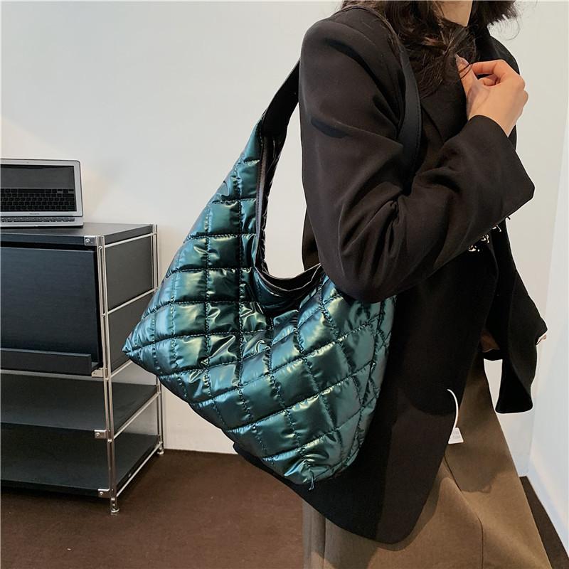 Fashionable Lightweight Womens Quilted Tote Bag In Multiple Colors For Daily Use
