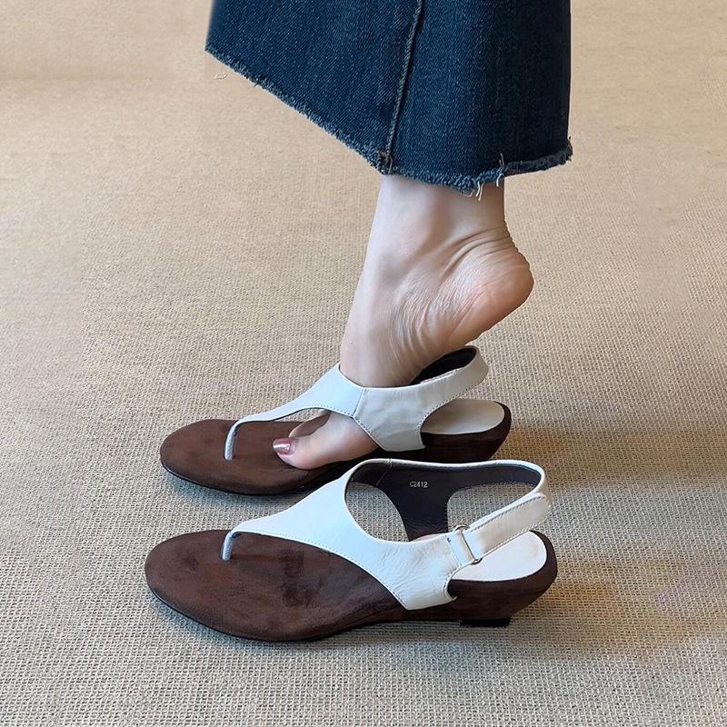 Sheepskin version~ genuine leather French wedge heel retro pinch sandals women's summer wear 2025 new non-tired Roman shoes