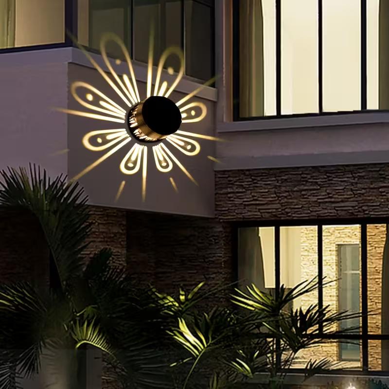 2/4PCS Solar Shadow Wall Lights Waterproof Warm White/RGB Solar Projection Lights Outdoor Garden Lamp for Lawn Patio Fence Decor