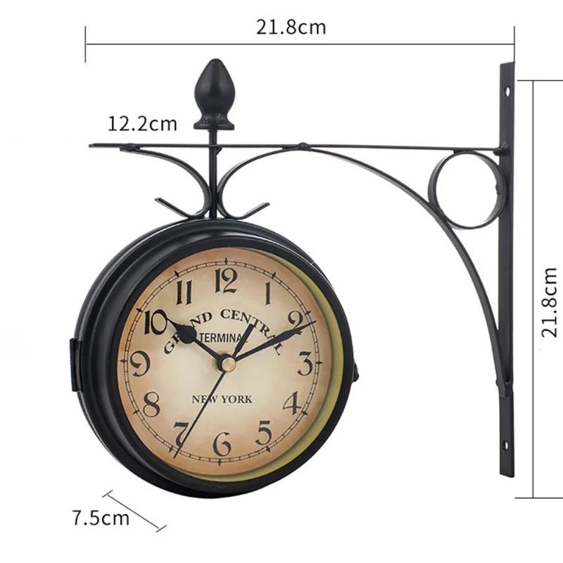 Venkovní nástěnné hodiny závěsné retro, oboustranné na baterie, kovový držák Vintage Garden Coffee Bar Decoration Round Station