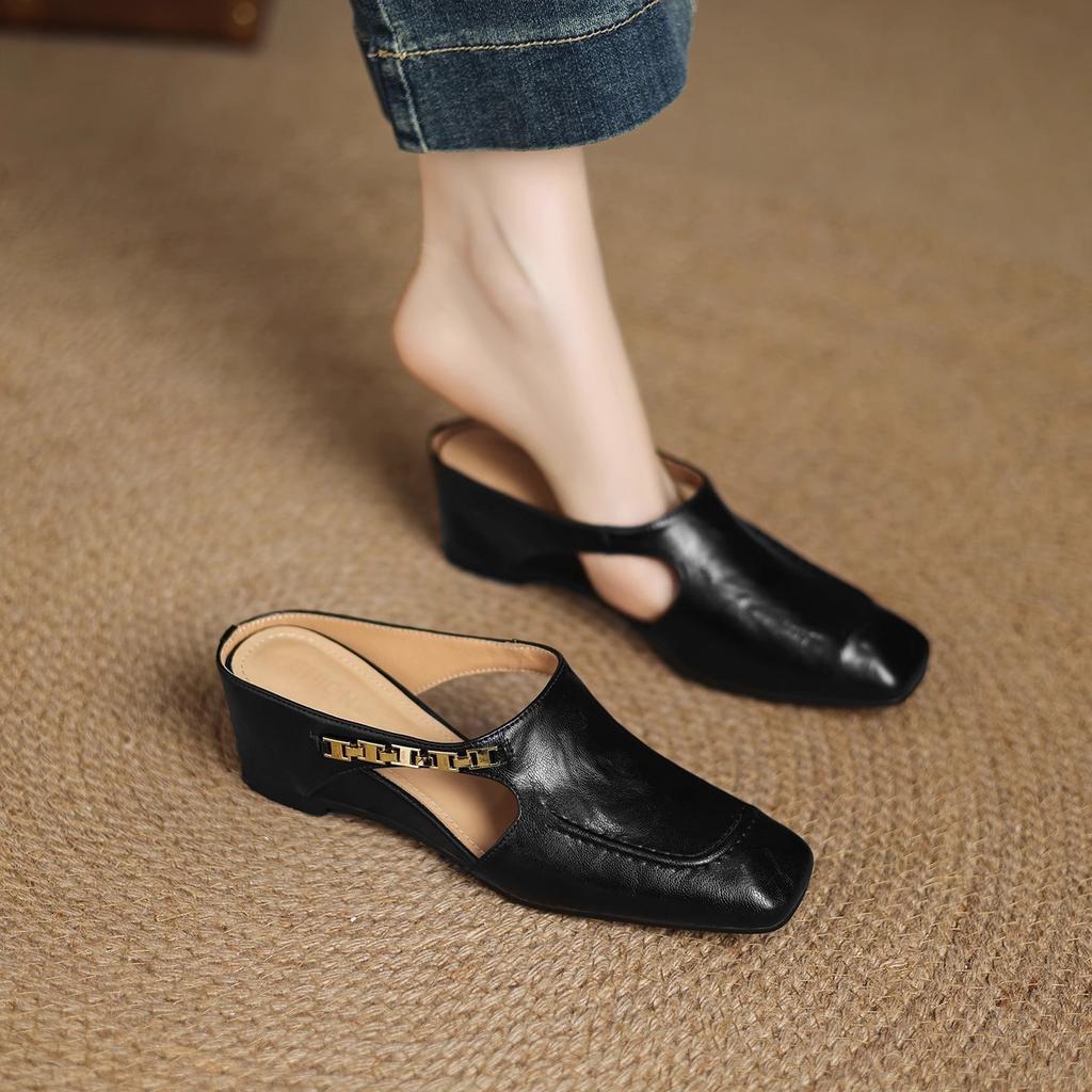 2025 New French Retro Style Bag Head Sandals Temperament Metal Chain Half Slippers Square Head Inner Height Increase Muller Shoes