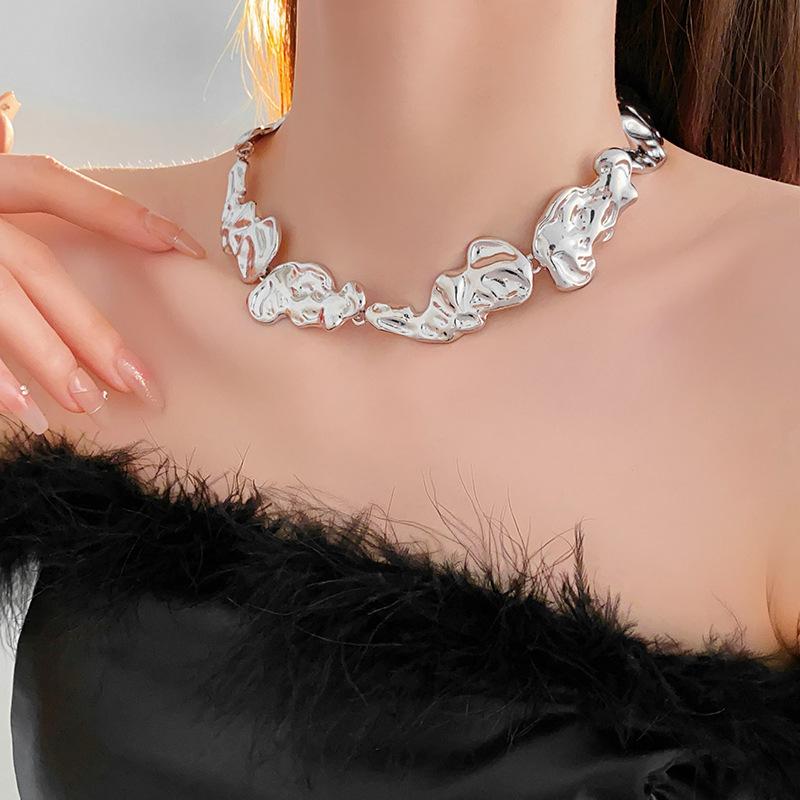Irregular Pleated Metal Splicing Cold Style Personalized Necklace