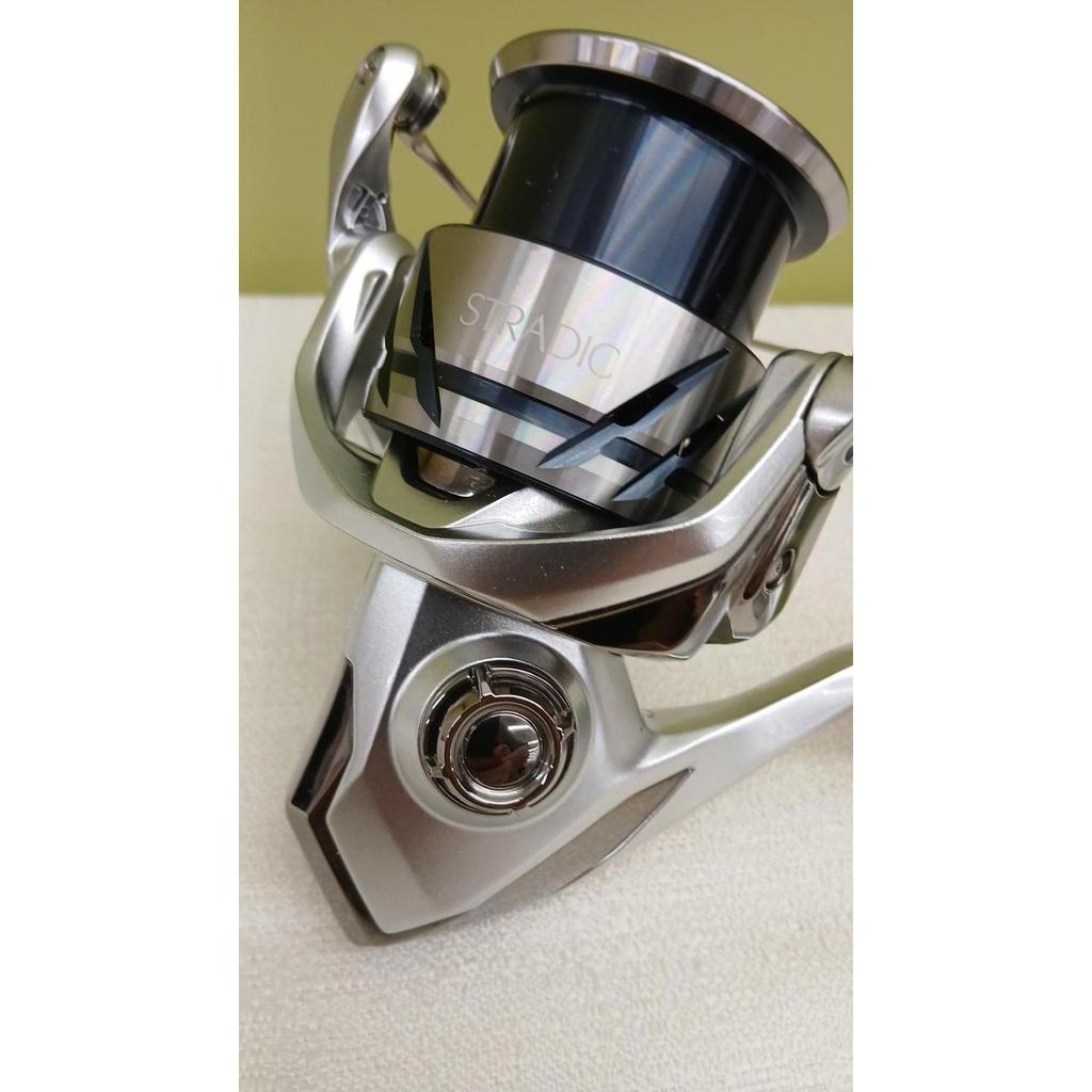 Used SHIMANO STRADIC 4000MHG spinning reel