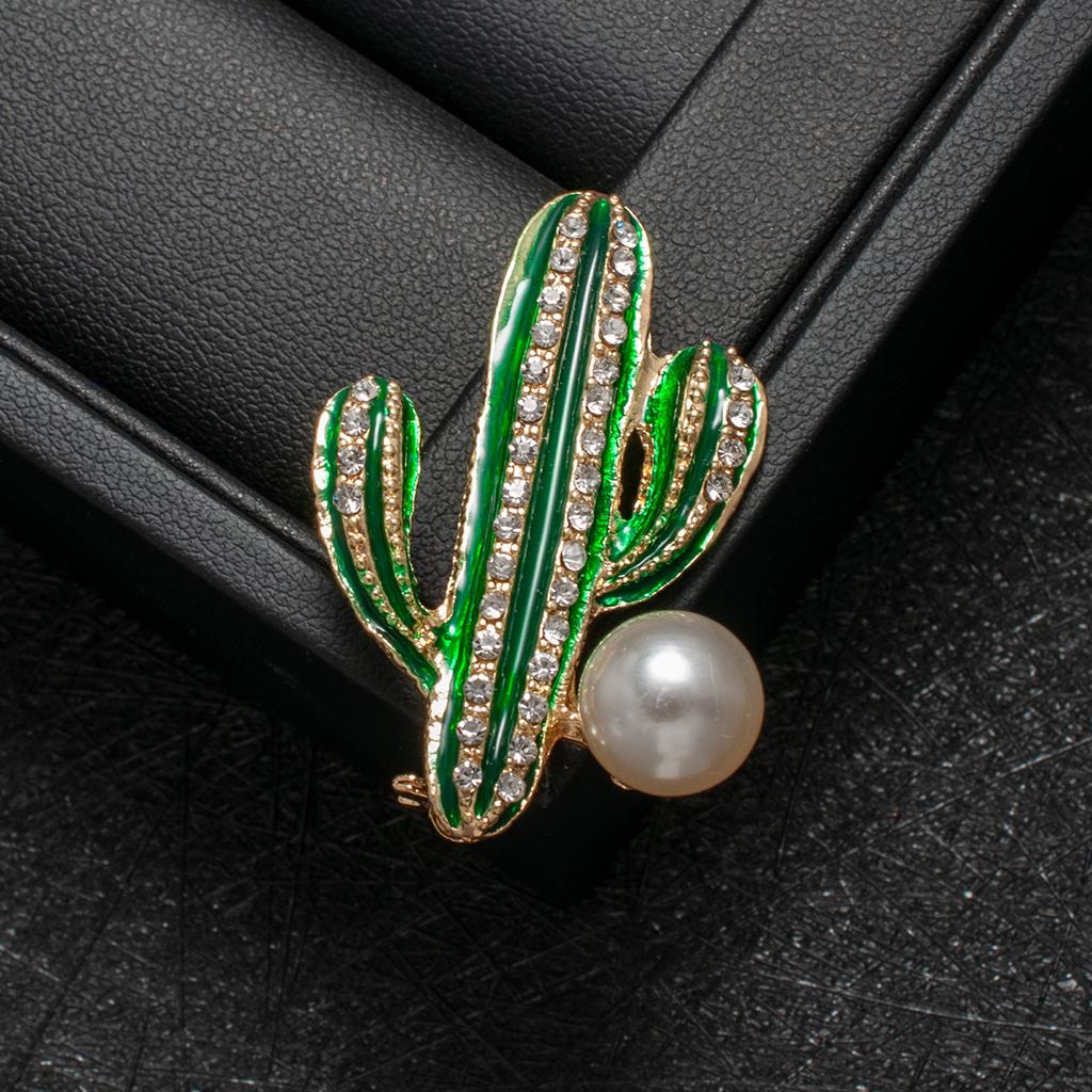Enamel Cactus Brooch, High-end and Luxurious Pearl Plant Pin, Unique and Stylish Accessory