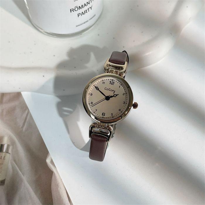 Watch Female Retro British Style Niche Light Luxury Fashion High Sense Female Student Round Digital Belt Compact