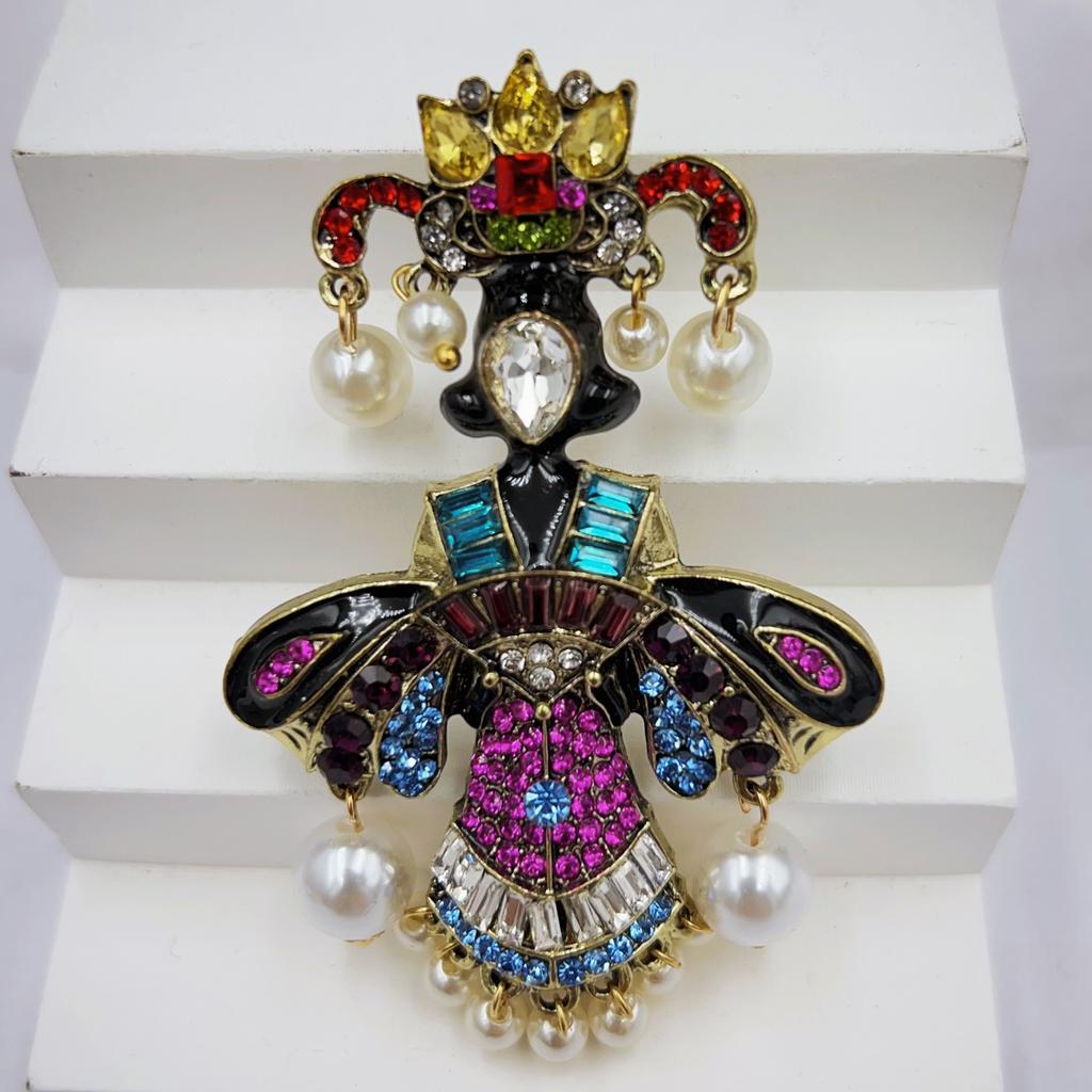 Vintage Tassel Western Princess Palace Brooch