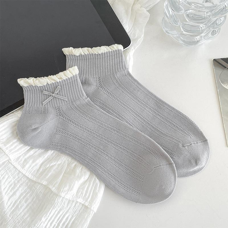 Ladies Spring and Summer with Small Fresh Bow Short Tube Cotton Socks