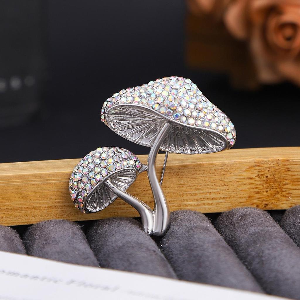 2025 Elegant Rhinestone Mushroom Brooch for Suits and Lapels