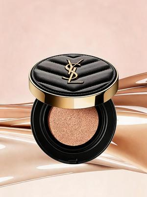 YSL Schwarzes Leder-Kissen B20 5g Minigröße | Strahlend Mattes Öl-Kontrollierendes Foundation | Perfekt für den täglichen Weg zur Arbeit & für unterwegs zum Nachbessern