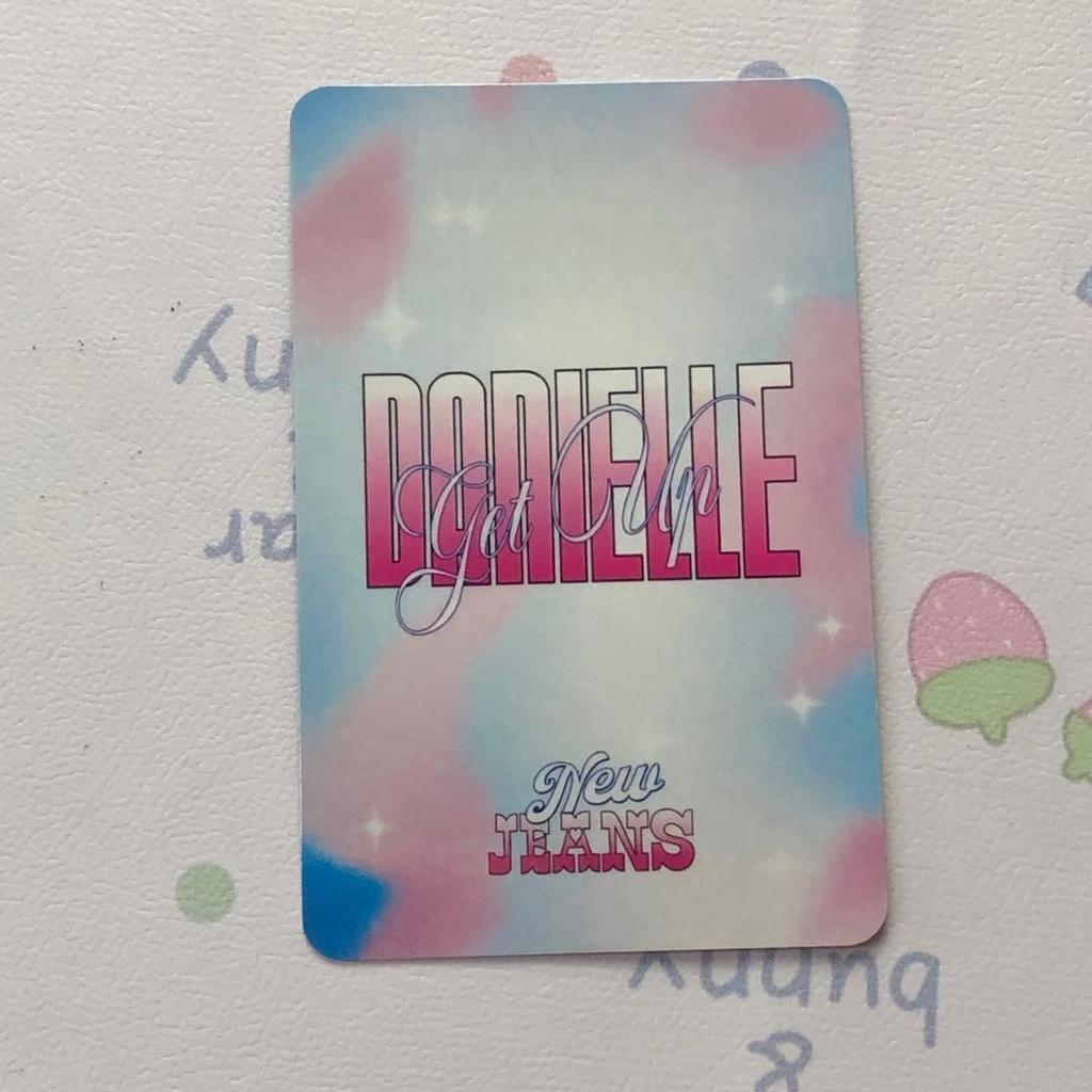 [USED] NewJeans Danielle Super Shy Sanok Trading Card