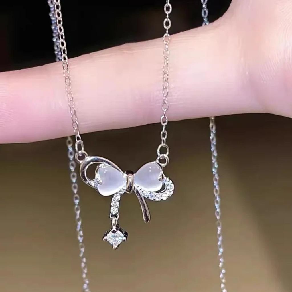 Butterfly Knot Tassel Necklace, Niche and Exquisite Necklace Design, Pendant Temperament, Simple Collarbone Chain