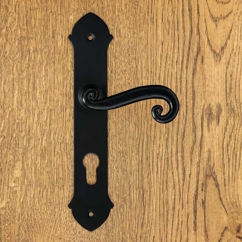 MALTA handle with escutcheon for 72mm insert, BLACK